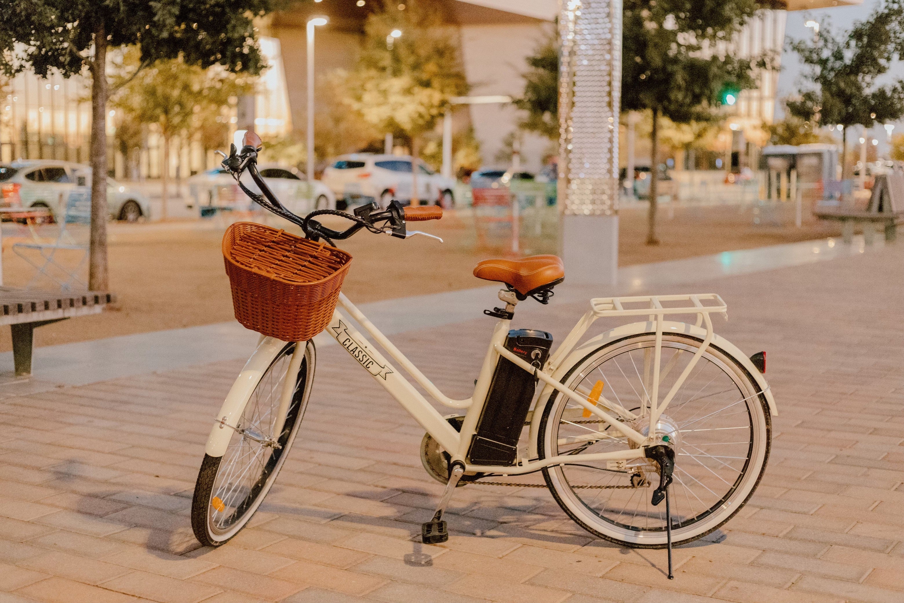 Benefits of E-Bikes for Elderly Women