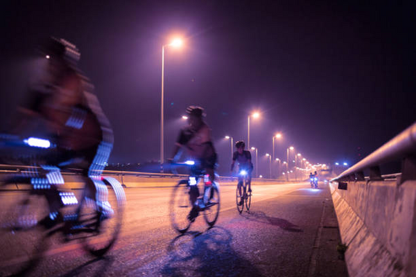 10 Tips for Riding Your Electric Bike in the Dark