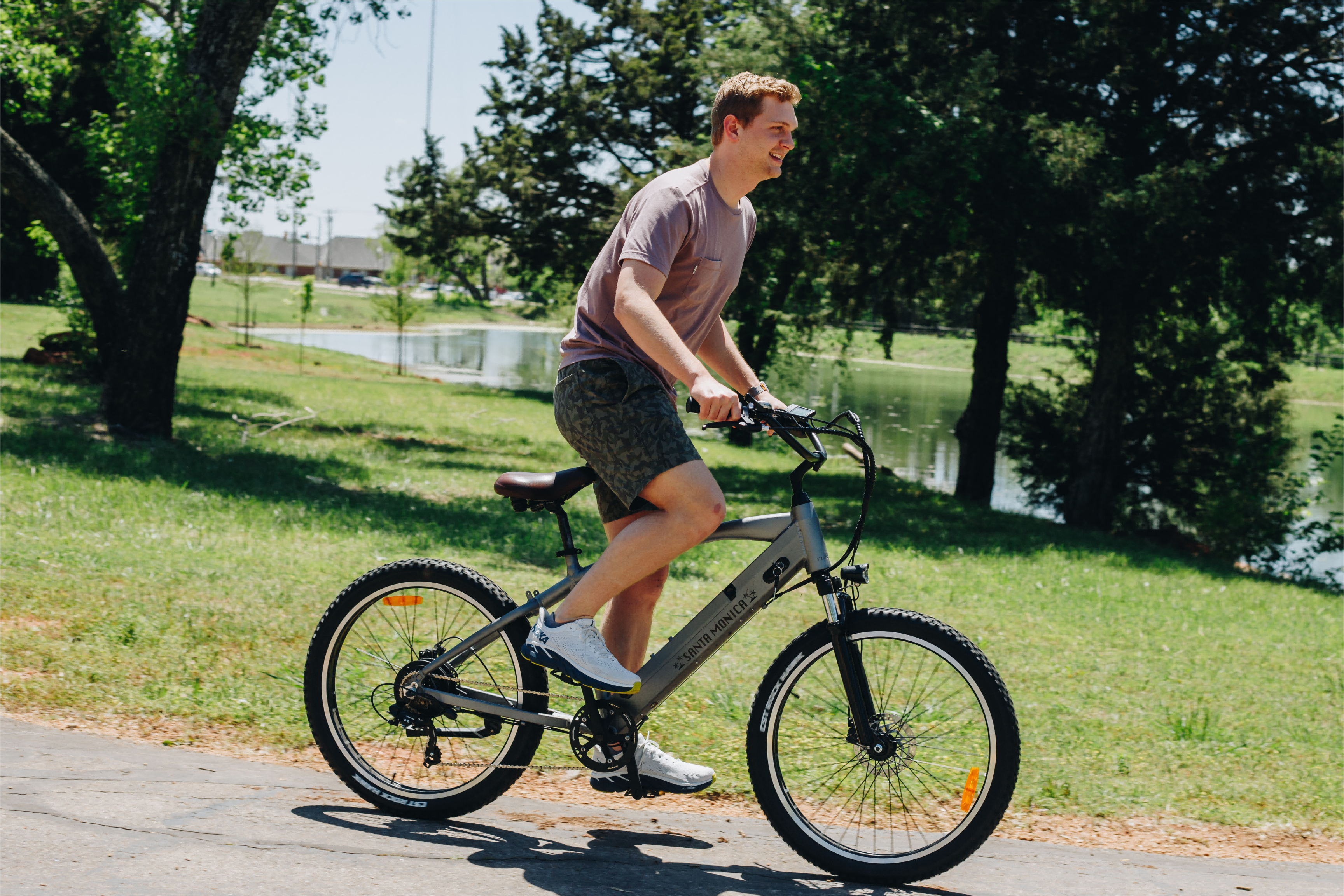 Nakto Santa Monica Review: Affordable Cruiser E-Bike