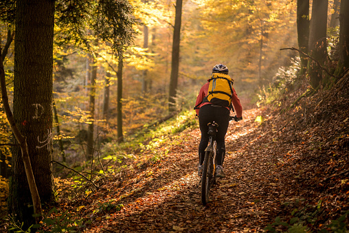 Top Locations To Ride Your E-Bike This Fall
