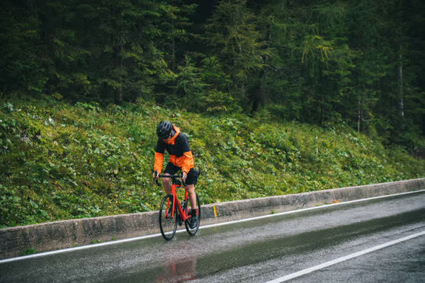 7 Tips When Riding In The Rain